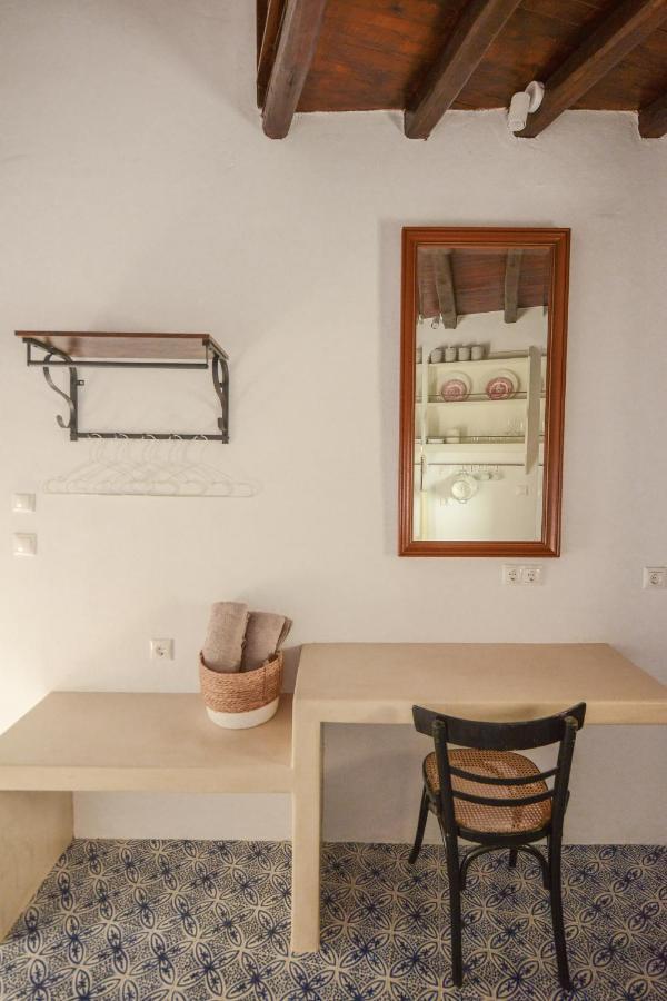 Castrum Traditional Sunset Suites Plaka  Ngoại thất bức ảnh