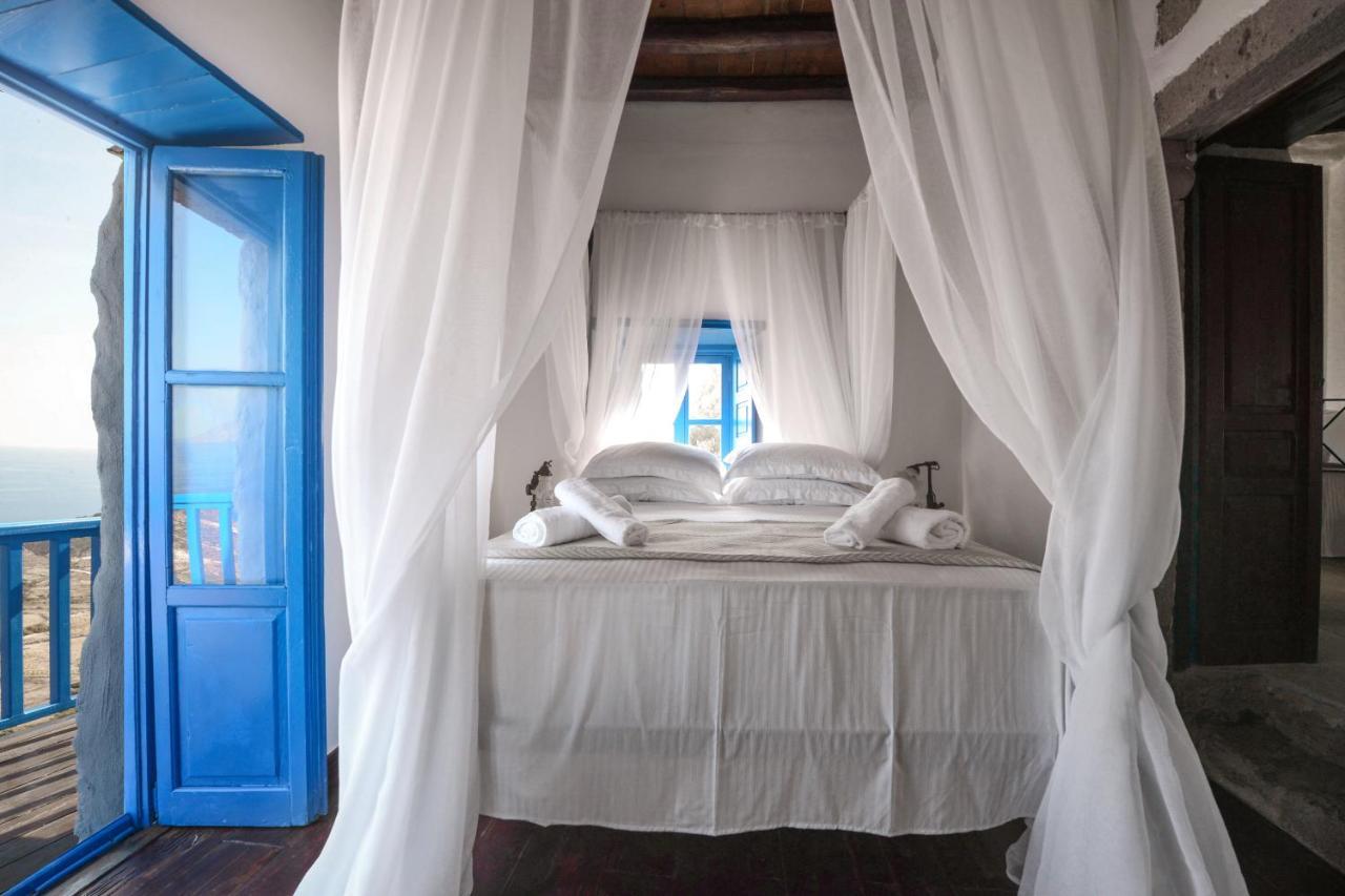Castrum Traditional Sunset Suites Plaka  Ngoại thất bức ảnh