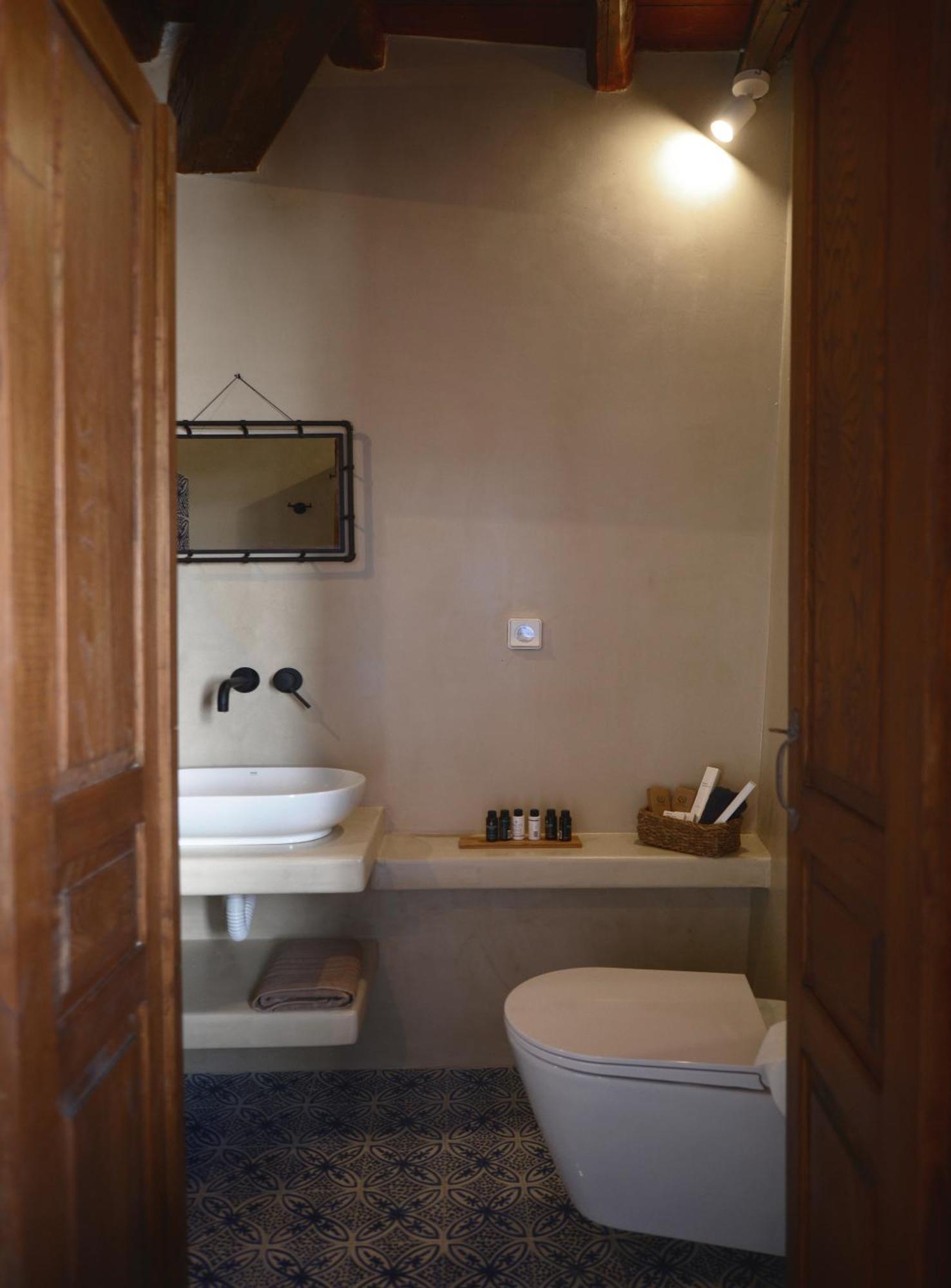 Castrum Traditional Sunset Suites Plaka  Ngoại thất bức ảnh